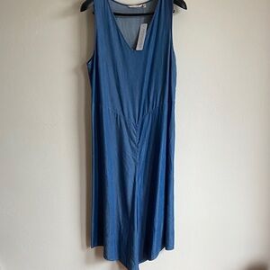 NWT Soft Surroundings Soft Denim
Chambray Wide Leg Crop Culottes
Romper Jumpsuit